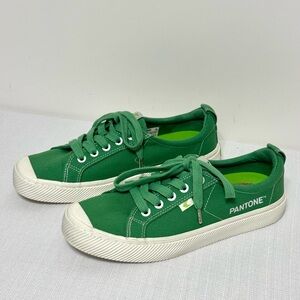 Cariuma Pantone Green Canvas OCA Low Lace Up Sneaker Shoes Women's Size 8